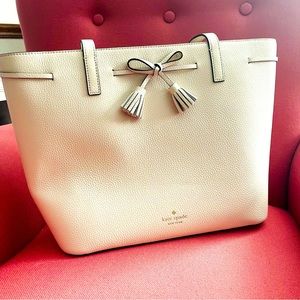 Kate Spade medium tote, pebbled leather parchment